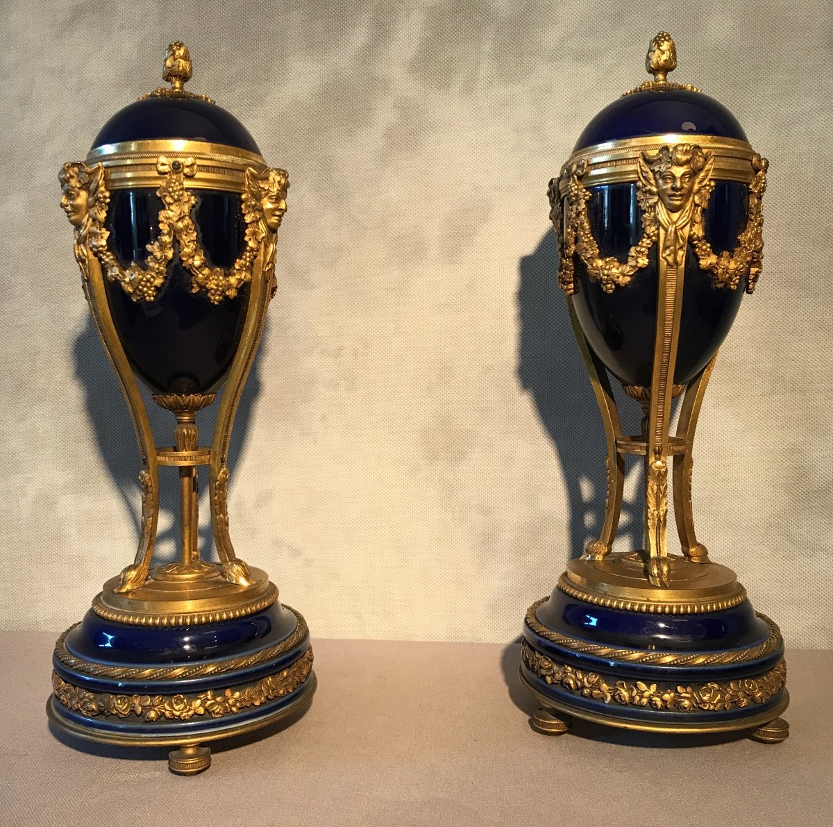 Pair Of Cassolettes Forming Candlesticks In Bronze And Blue Porcelain From The 19th Century-photo-1