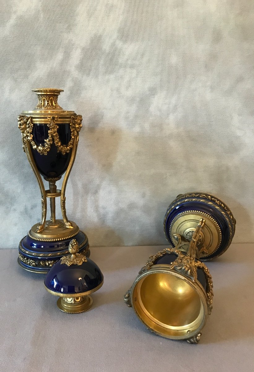 Pair Of Cassolettes Forming Candlesticks In Bronze And Blue Porcelain From The 19th Century-photo-3