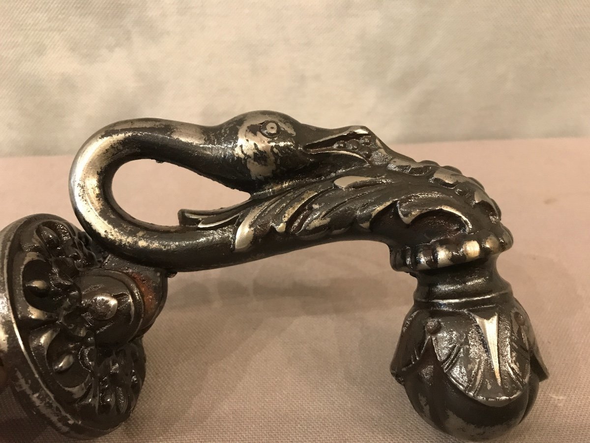 19th Century Cast Iron Door Knocker Decorated With A Swan-photo-2