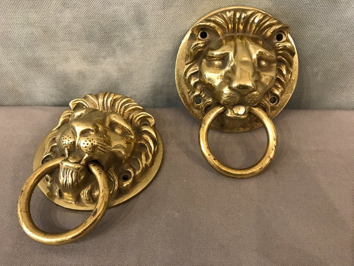 Décor De Têtes De Lions En Bronze Poli Et Vernis d'époque 20 ème.