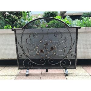 Beautiful Vintage Wrought Iron Fire Screen Fire Screen Circa 1930/1940