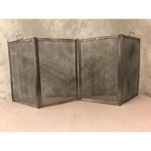 Old Fireplace Screen In Simple Iron From The 19th Century 