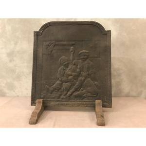 Plaque De Cheminée Ancienne En Fonte ( 45,5 Cm X 50 Cm) D’époque 18 ème 