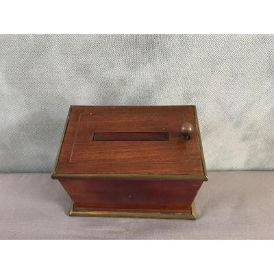 Napoleon III 19th Century Mahogany Cigarette Box.