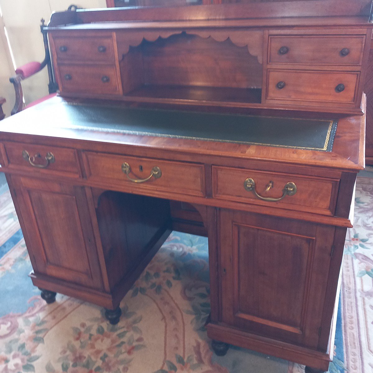 19th Century Mahogany Tiered Children's Desk -photo-8