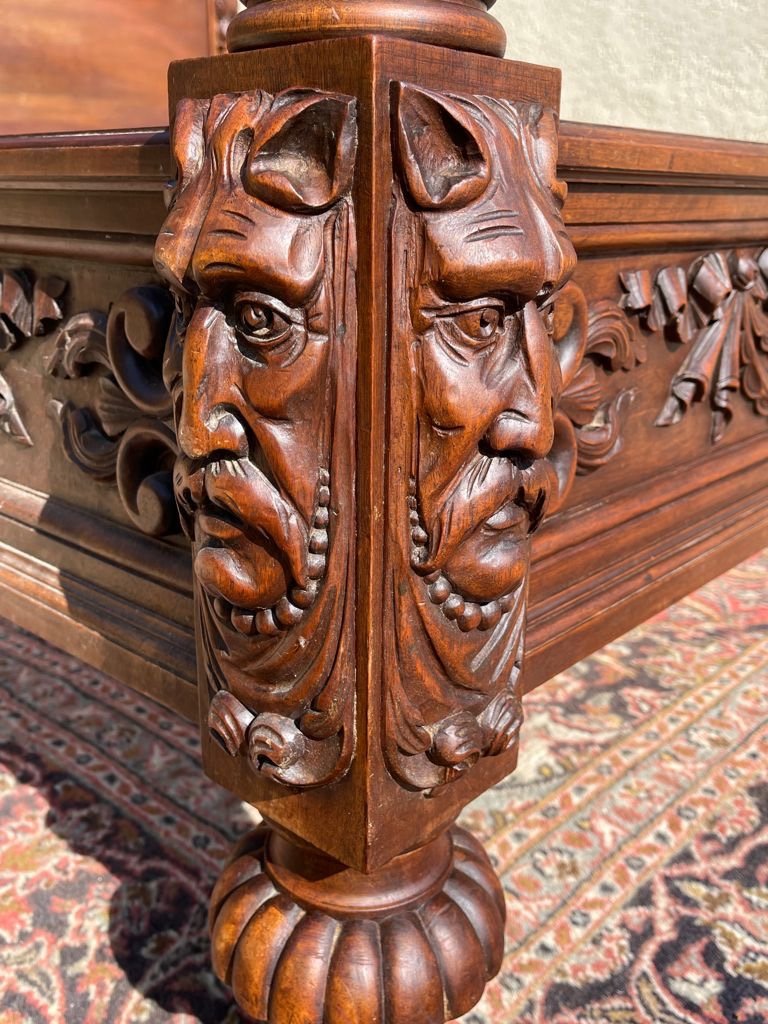 Exceptional Renaissance Style Carved Walnut Bed-photo-5