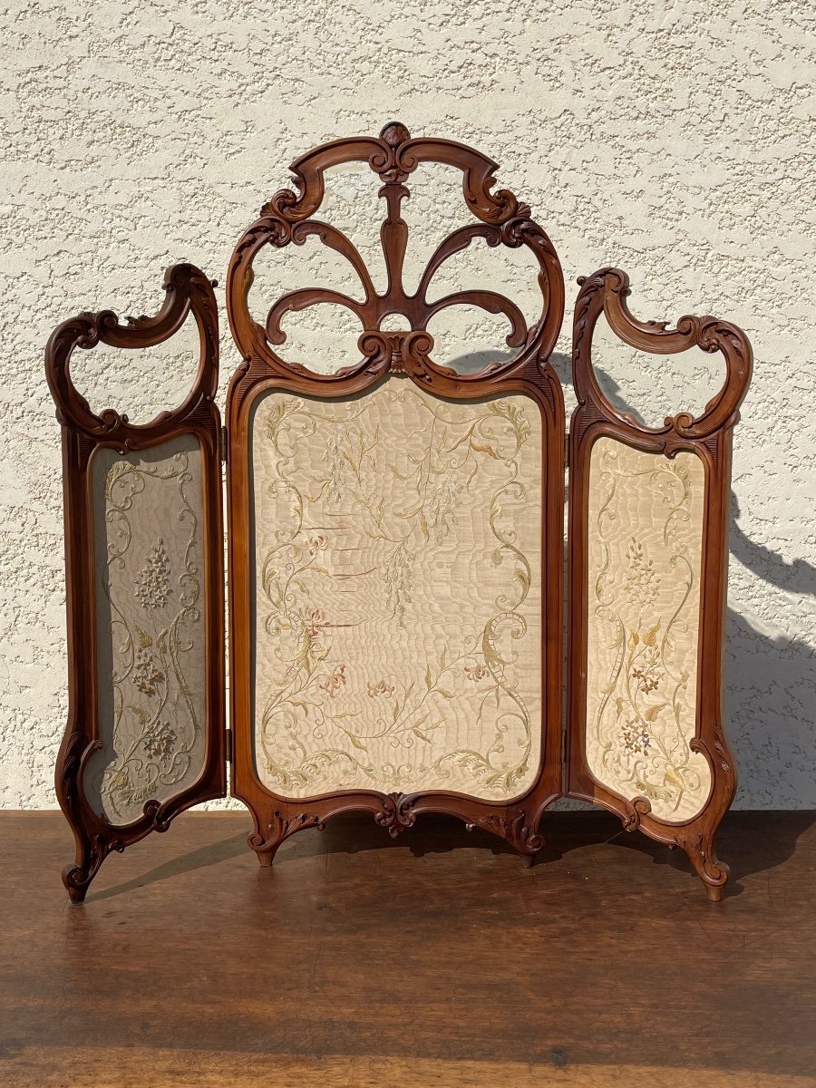 Louis XV Style Walnut Screen-photo-7