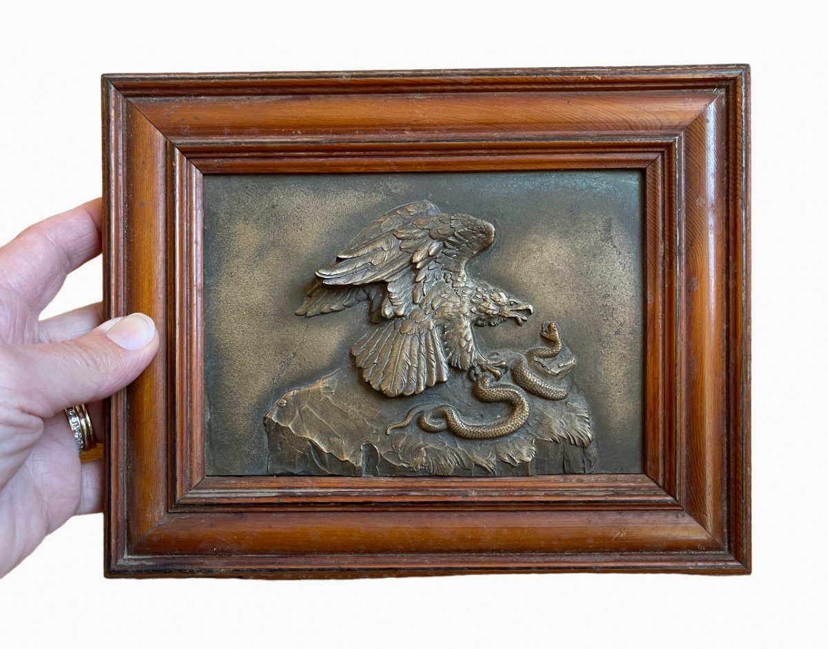 BARYE - Aigle Royal et Serpent, Bas relief en Bronze -photo-2