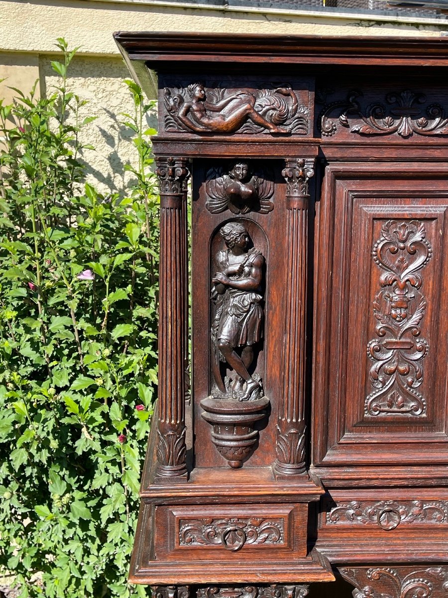 Renaissance Style Carved Cabinet -photo-3