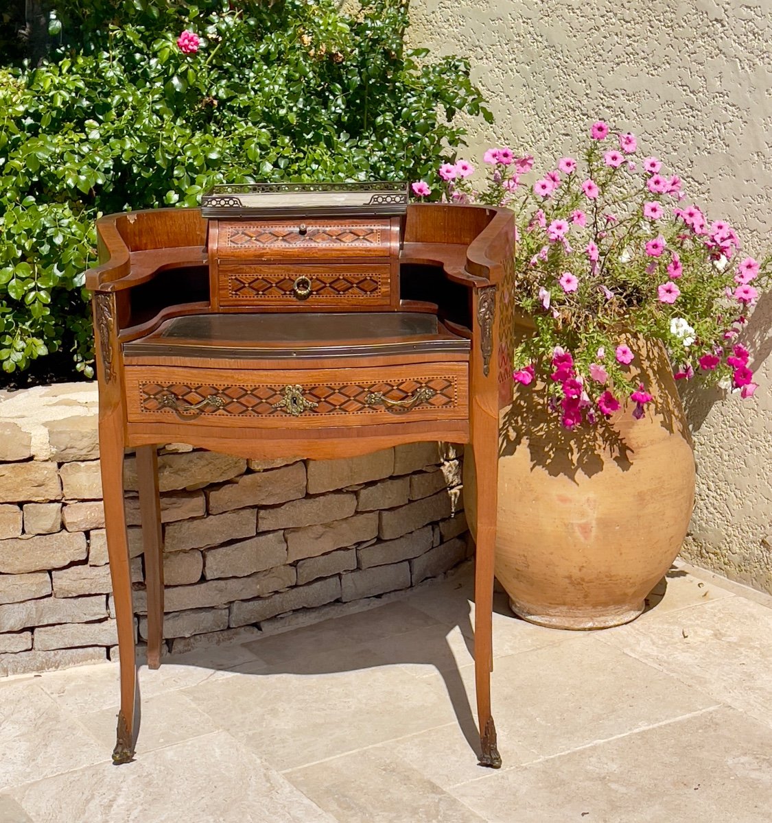 Louis XV/louis XVI Transition Marquetry Desk