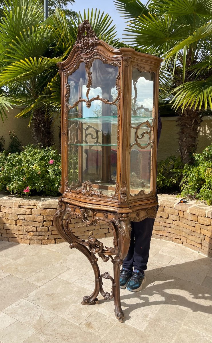 Louis XV Style Walnut Vitrine-photo-6