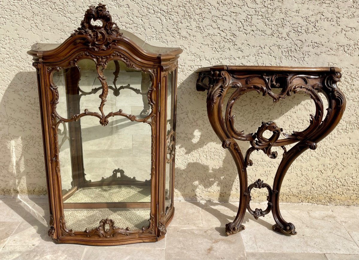 Louis XV Style Walnut Vitrine-photo-8