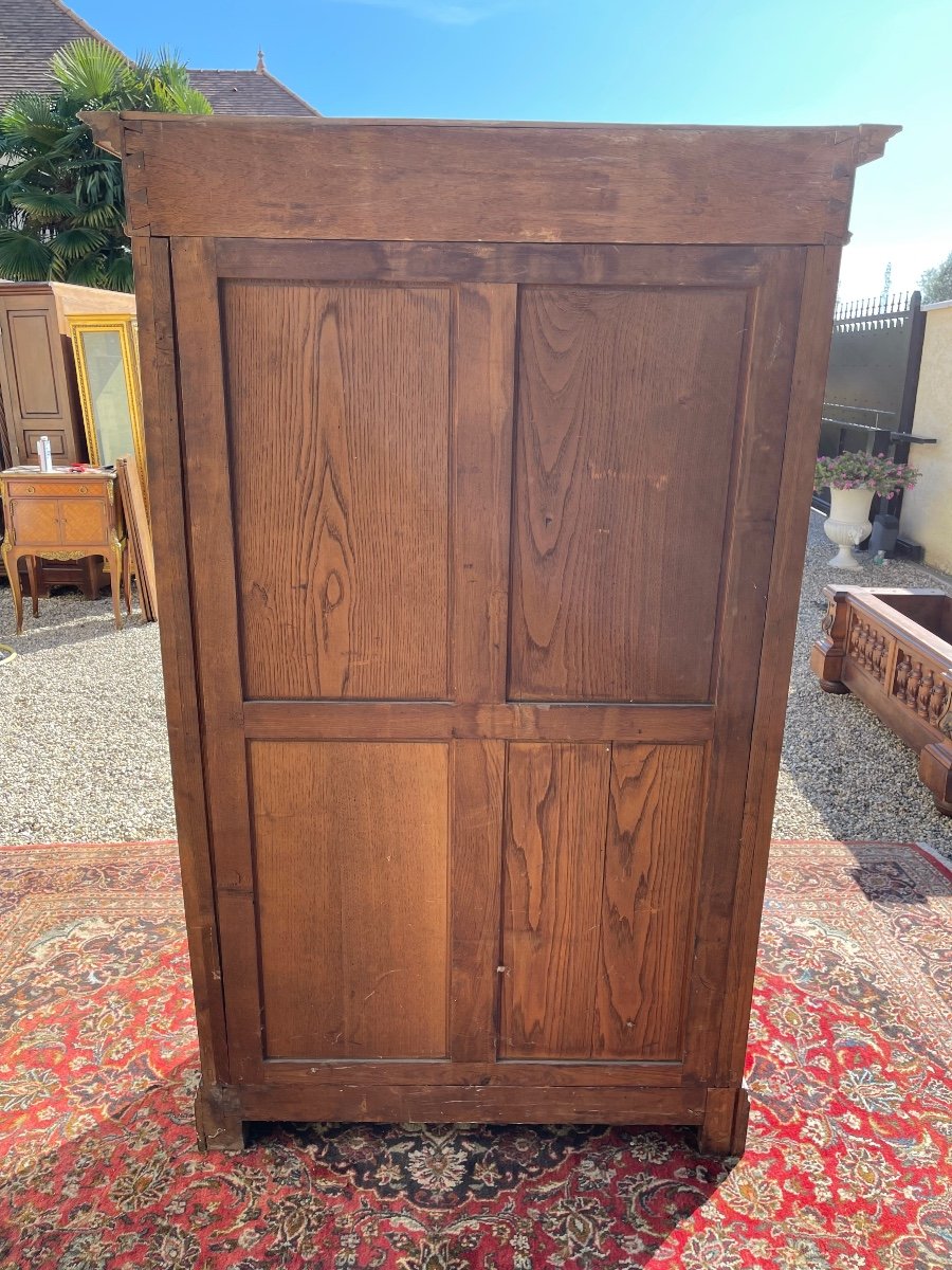 Renaissance Style Walnut Bookcase Or Display Case -photo-6