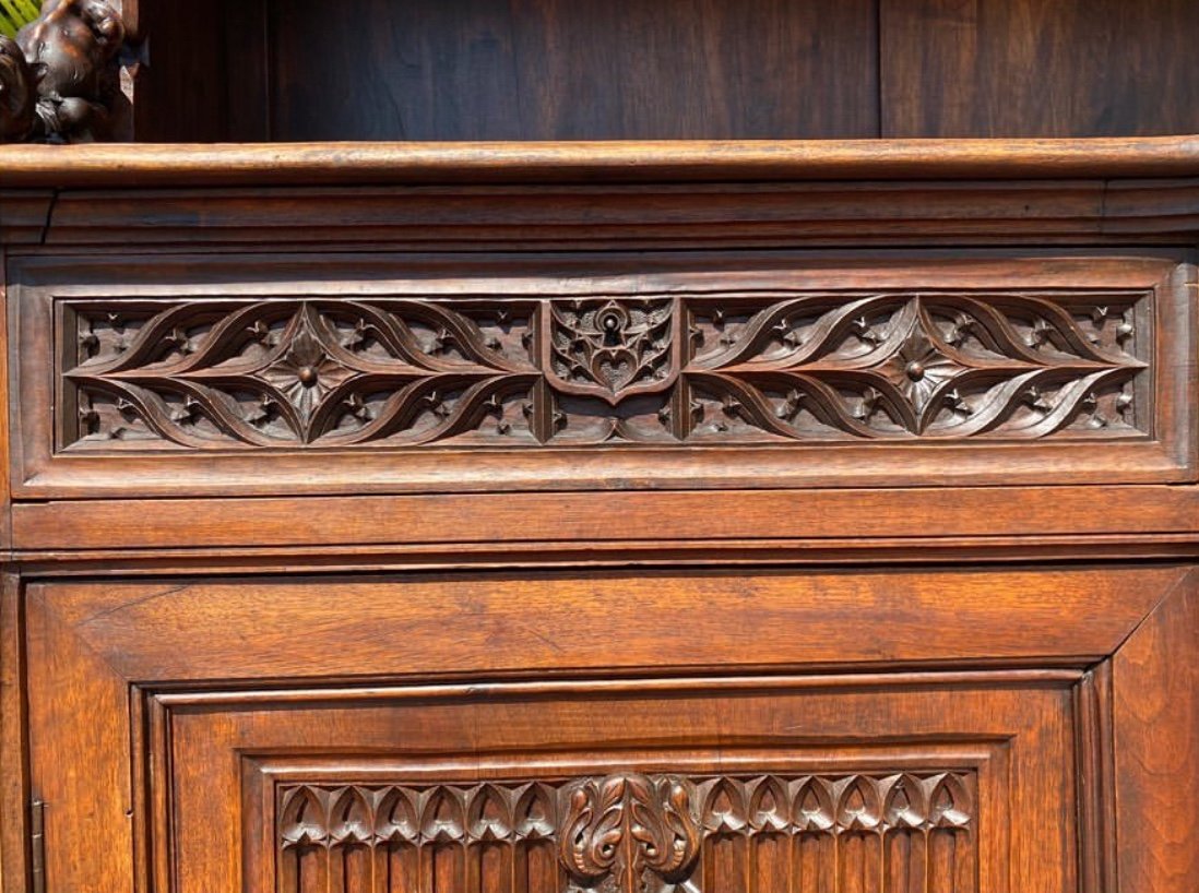 Gothic Style Walnut Sideboard/dressboard-photo-4