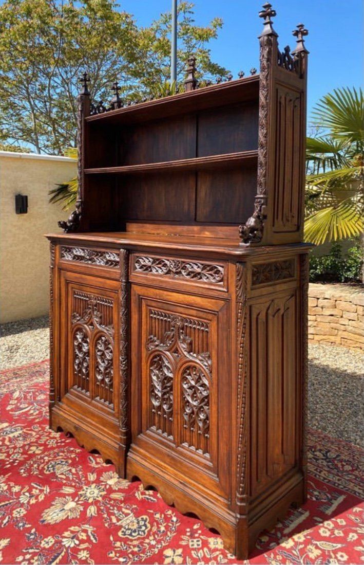 Gothic Style Walnut Sideboard/dressboard-photo-2