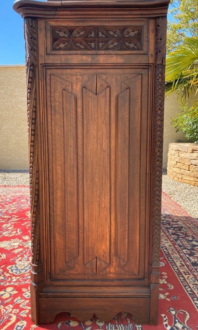 Gothic Style Walnut Sideboard/dressboard-photo-5