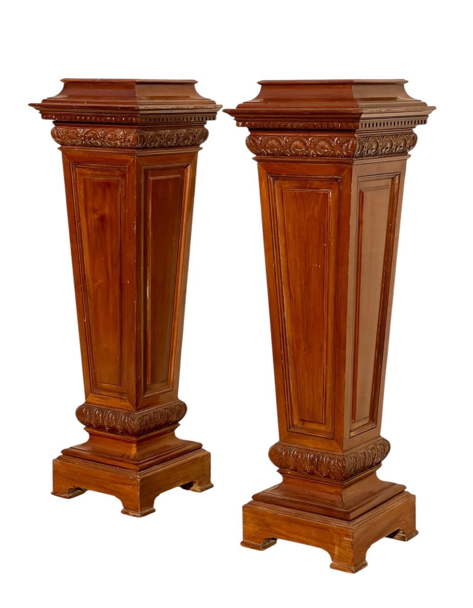 Pair Of Renaissance Style Walnut Sheaths / Columns -photo-4