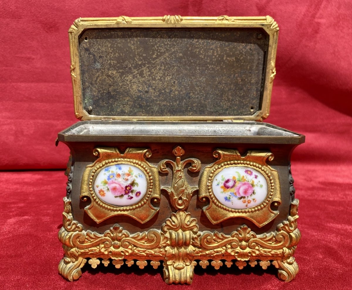 Jewelry Box In Bronze And Porcelain-photo-2