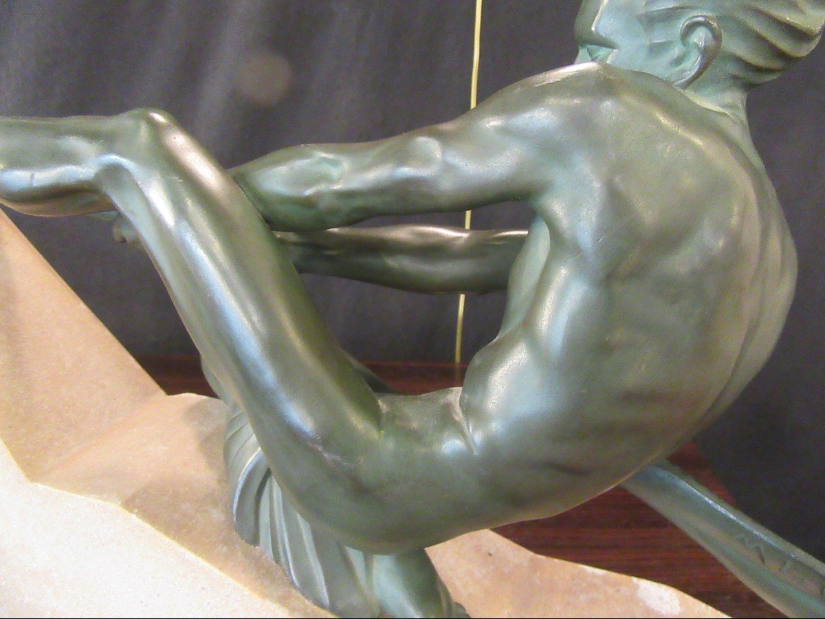 Max Le Verrier Sculpture en bronze patine verte Le Tireur à la corde-photo-8