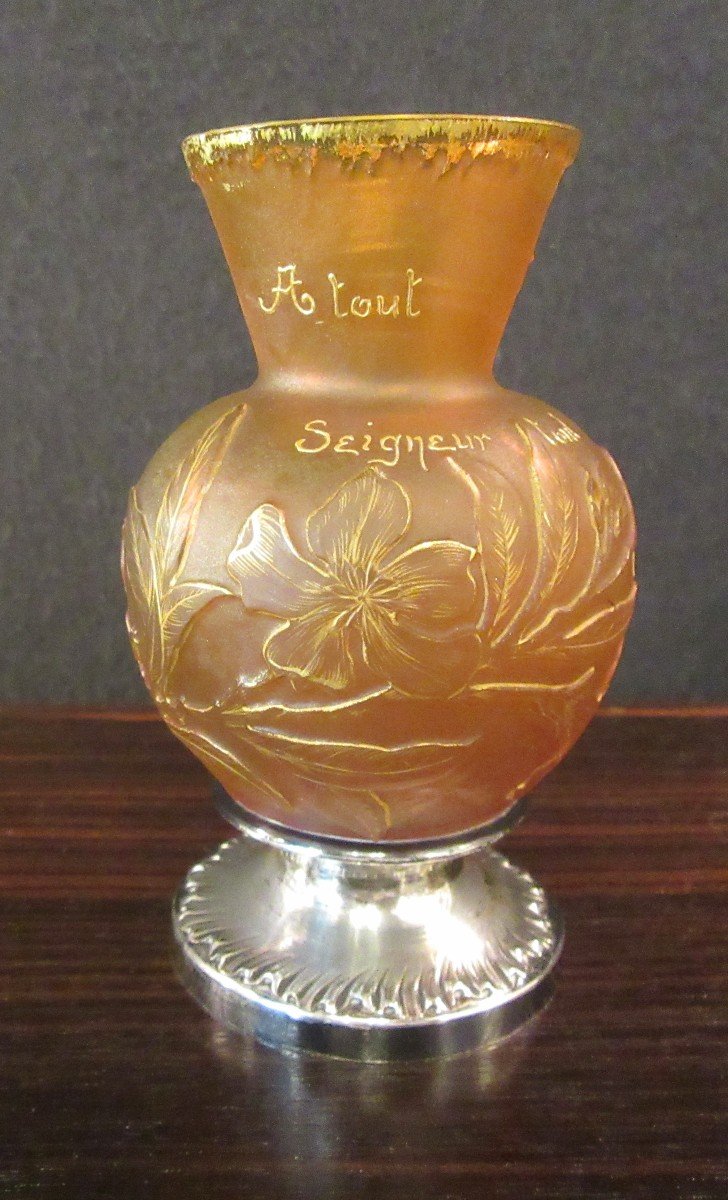 Daum Vase From The 1890s, So-called Speaking Decor