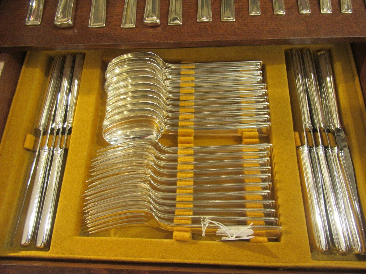 198-piece Cutlery Set By Orfèvre Ravinet-d'enfer-photo-1