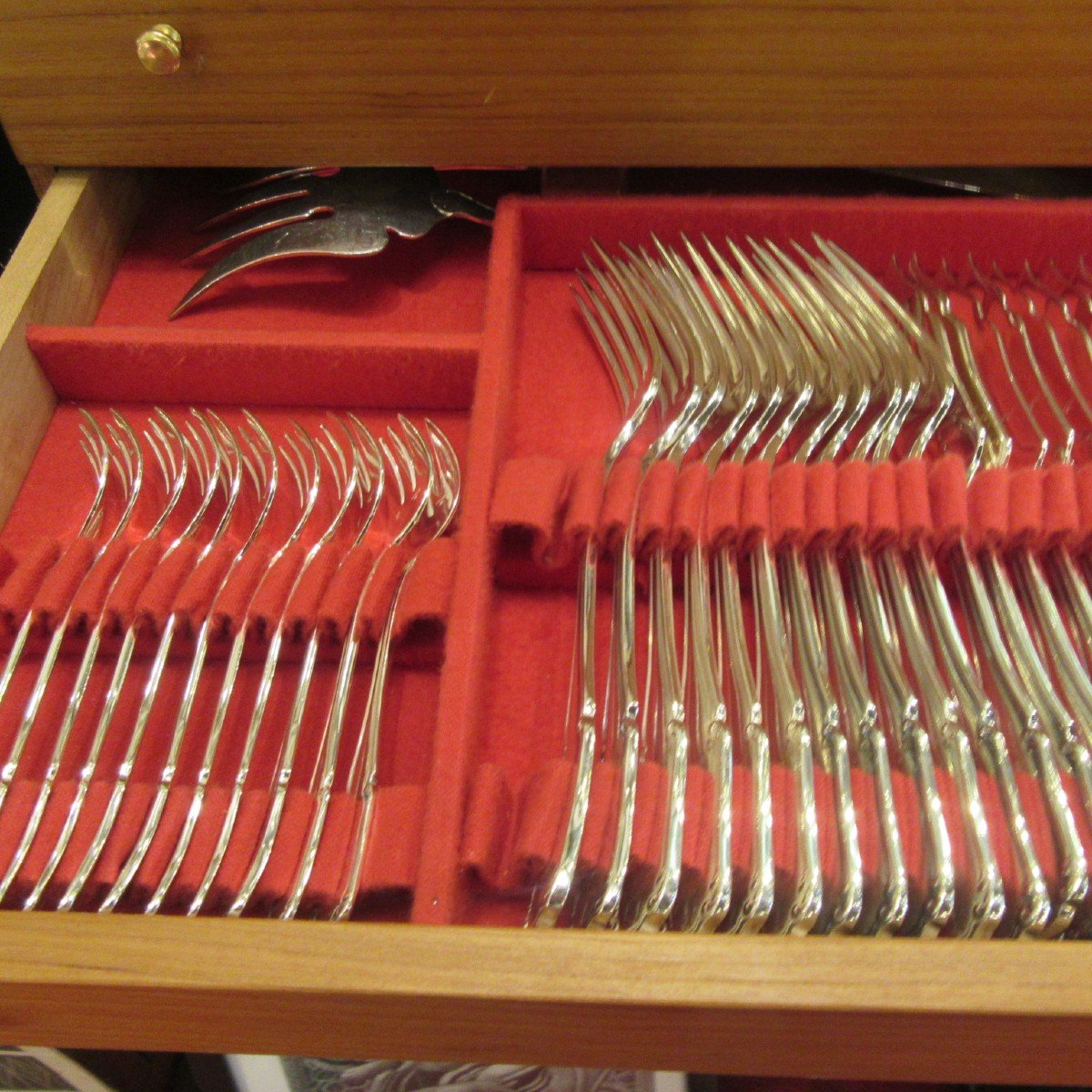 Ercuis Silver Metal Cutlery Set Valencay Model 105 Pieces In Wooden Box-photo-1