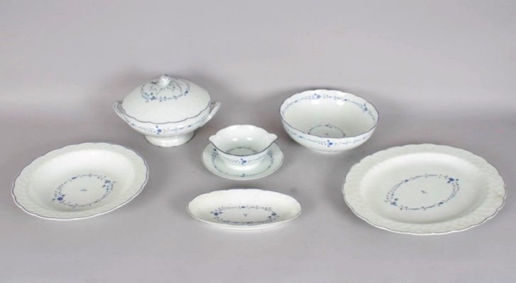 Bernardaud Limoges.chantilly Model Porcelain Dinner Service-photo-3