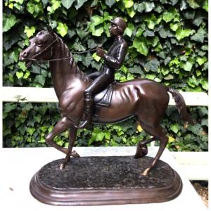 Important Bronze Subject With Brown Patina Depicting A Rider 