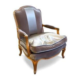 “à La Reine” Armchair In Light Wood. Basket Handle Backrest 