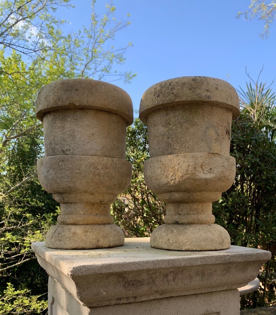 Pair Of Nineteenth Stone Vases-photo-2