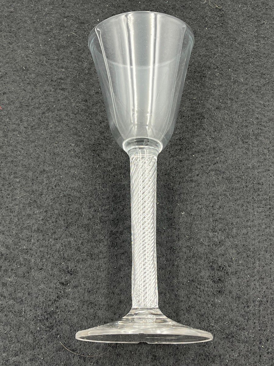 Verre à Vin 18ème Siècle  " Air Twist "