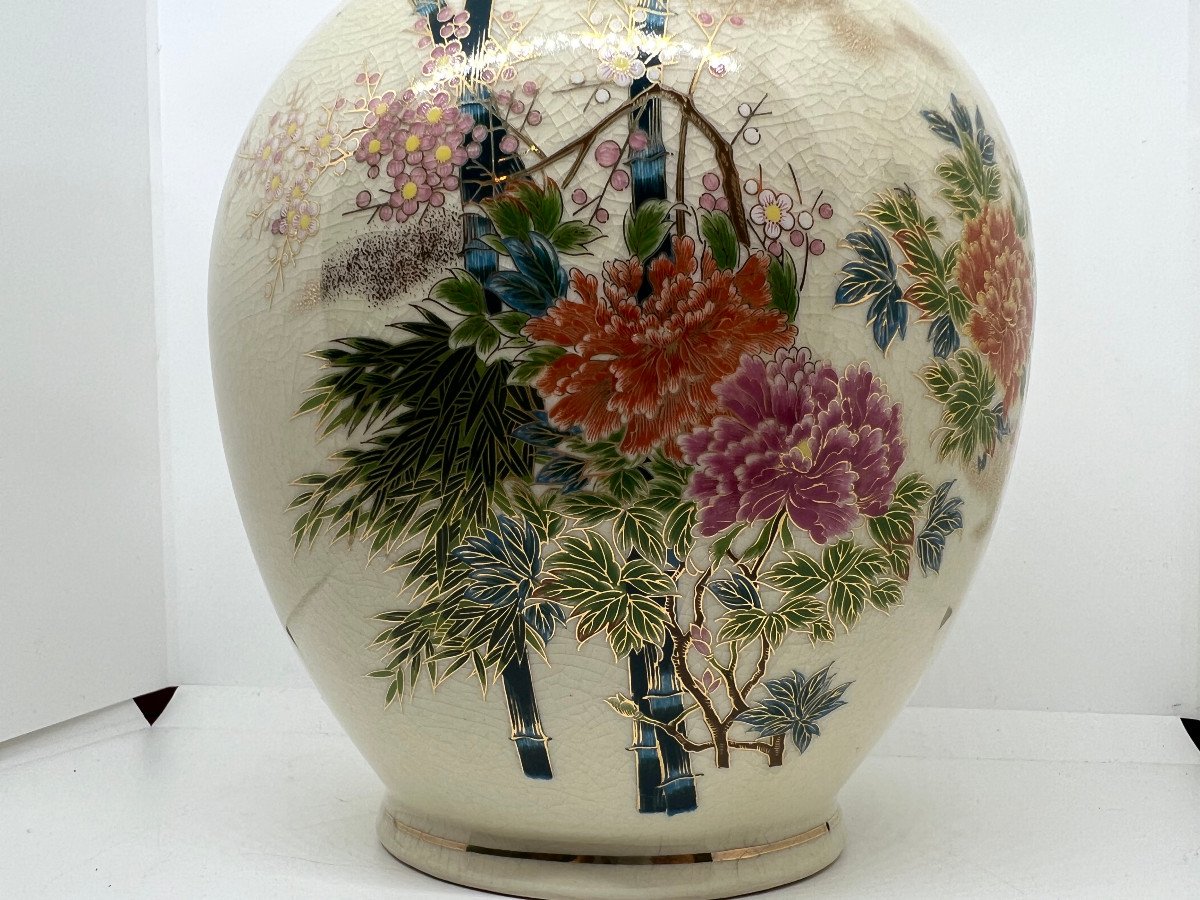 Kutani Porcelain Vase-photo-5