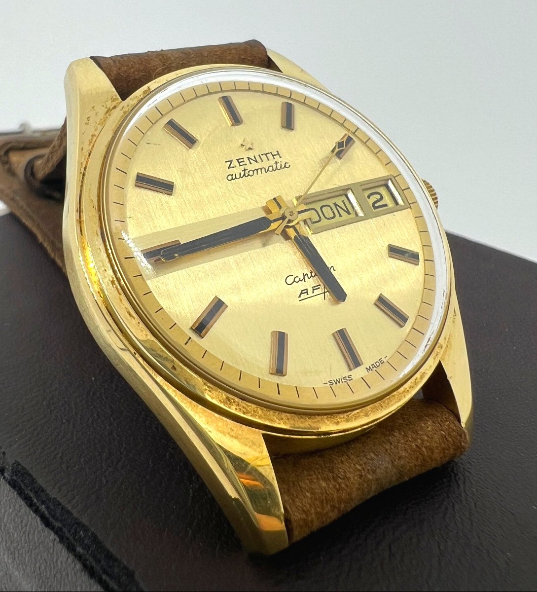 Zenith Captain Af/p Yellow Gold 18 Kt