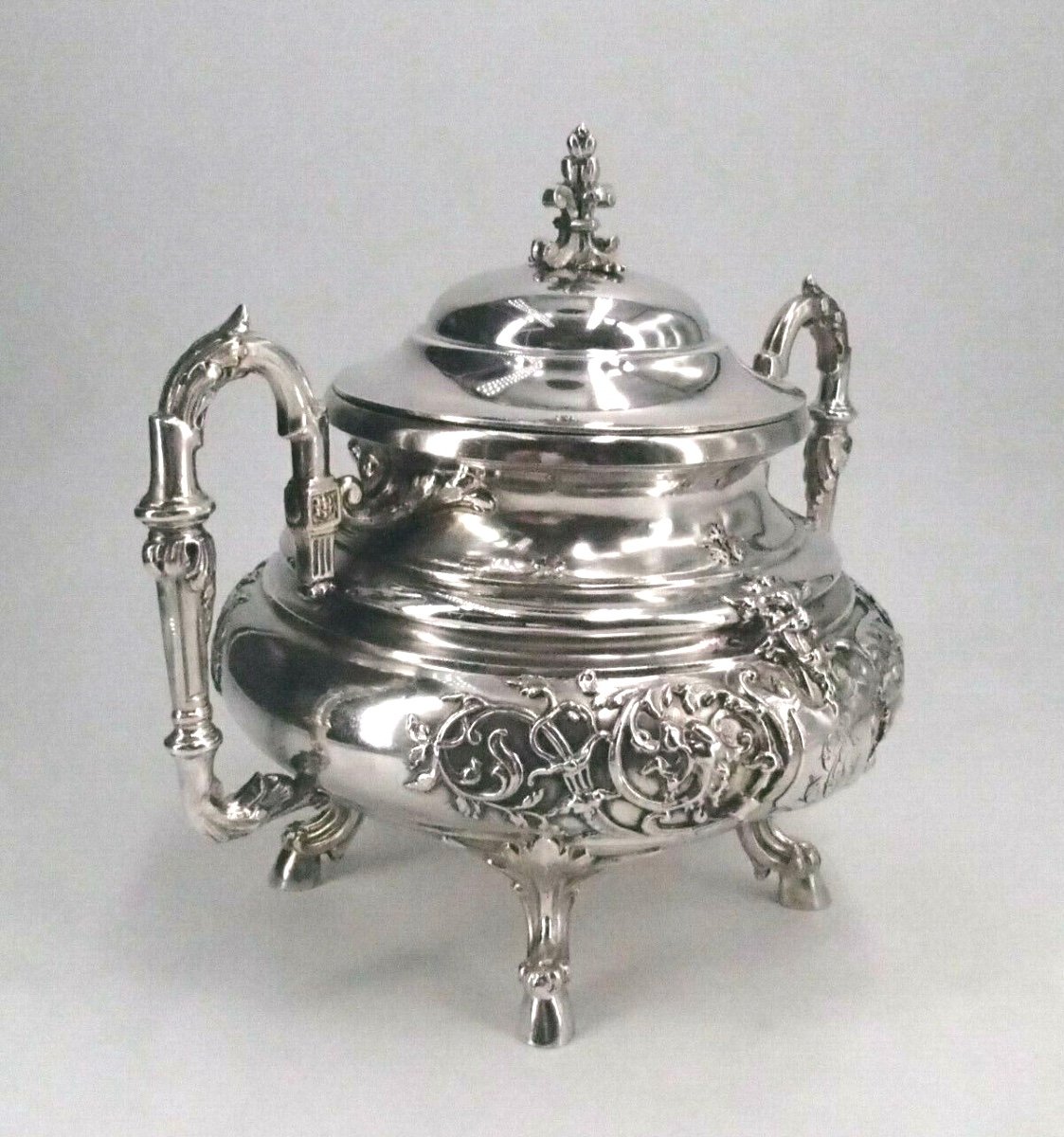 Sugar Bowl In Sterling Silver And Vermeil Decorated With Mascarons