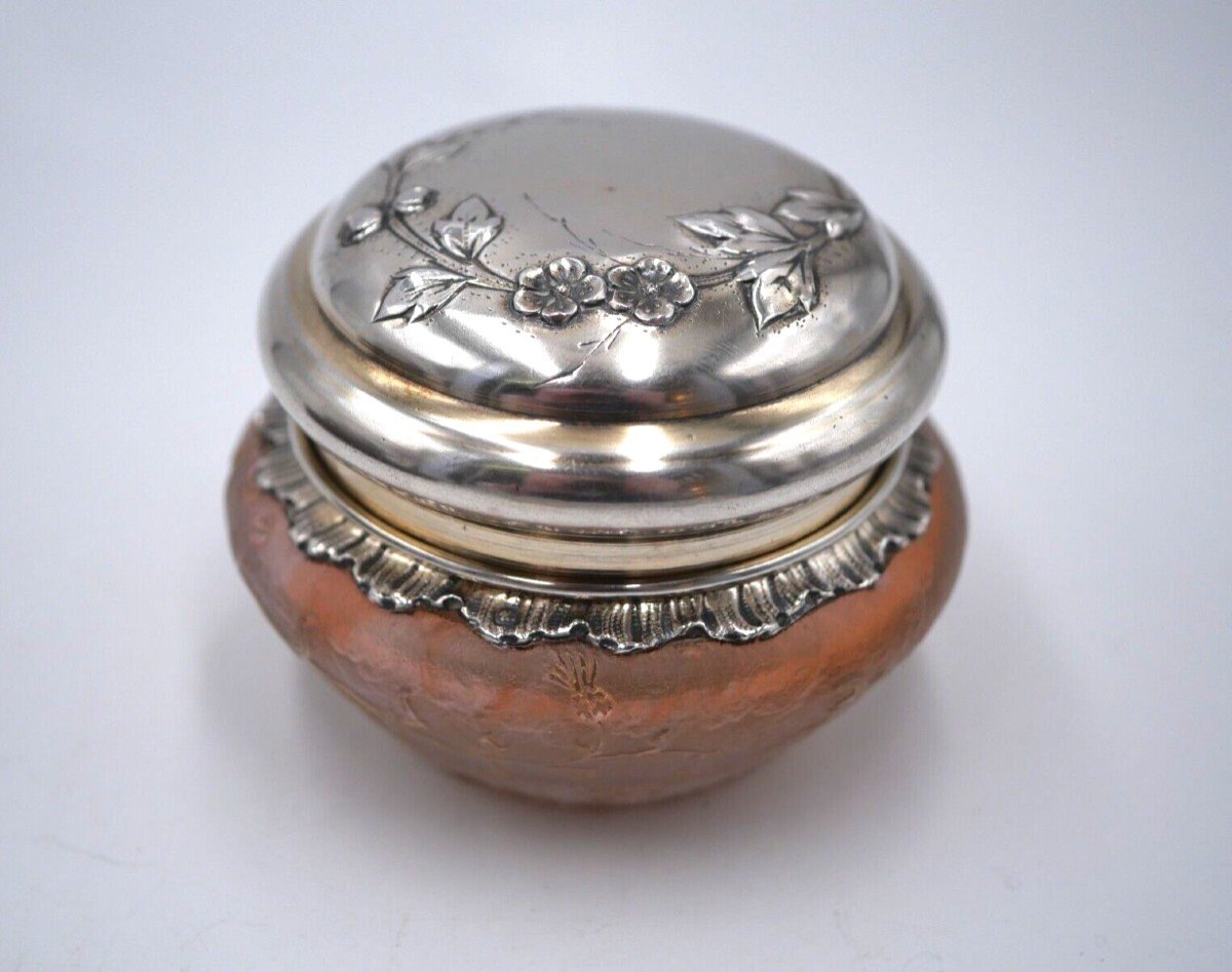 Candy Box In Glass Paste And Sterling Silver By Daum