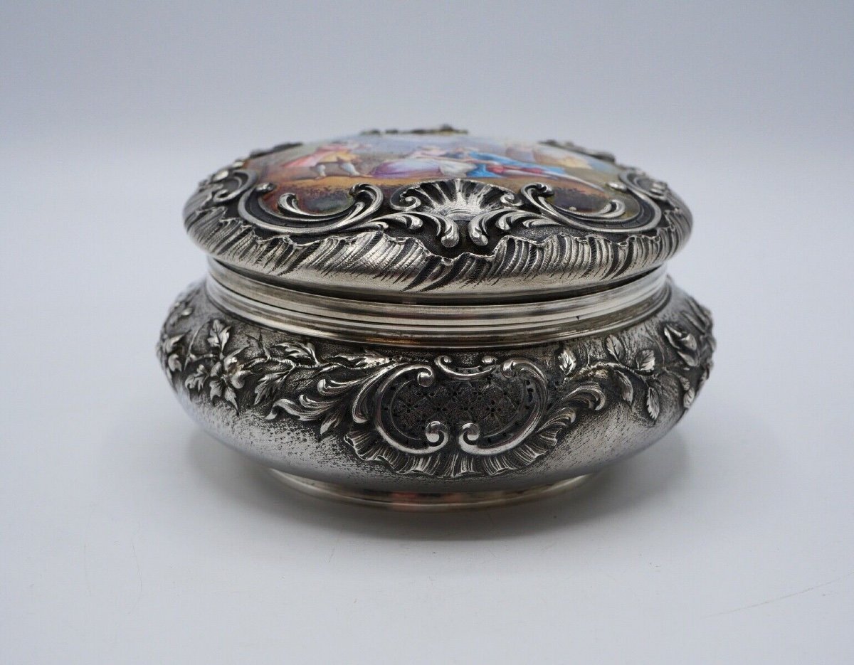 Solid Silver Candy Box With Enamel Gallant Scene Decor