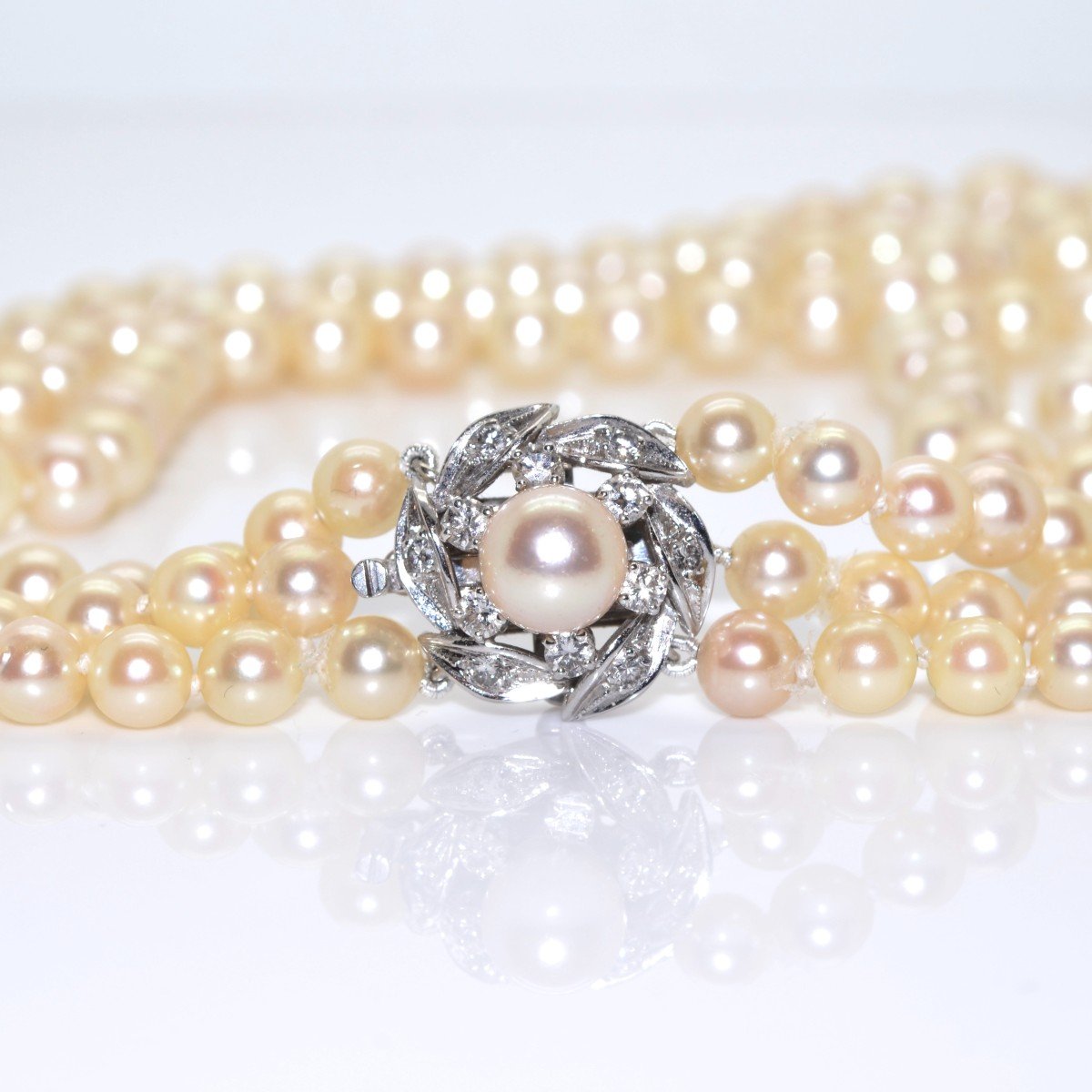 Triple Strand Pearl And Diamond Necklace-photo-4