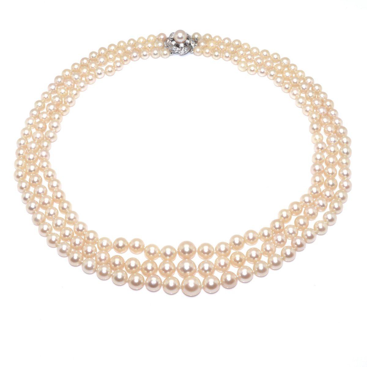 Triple Strand Pearl And Diamond Necklace-photo-1