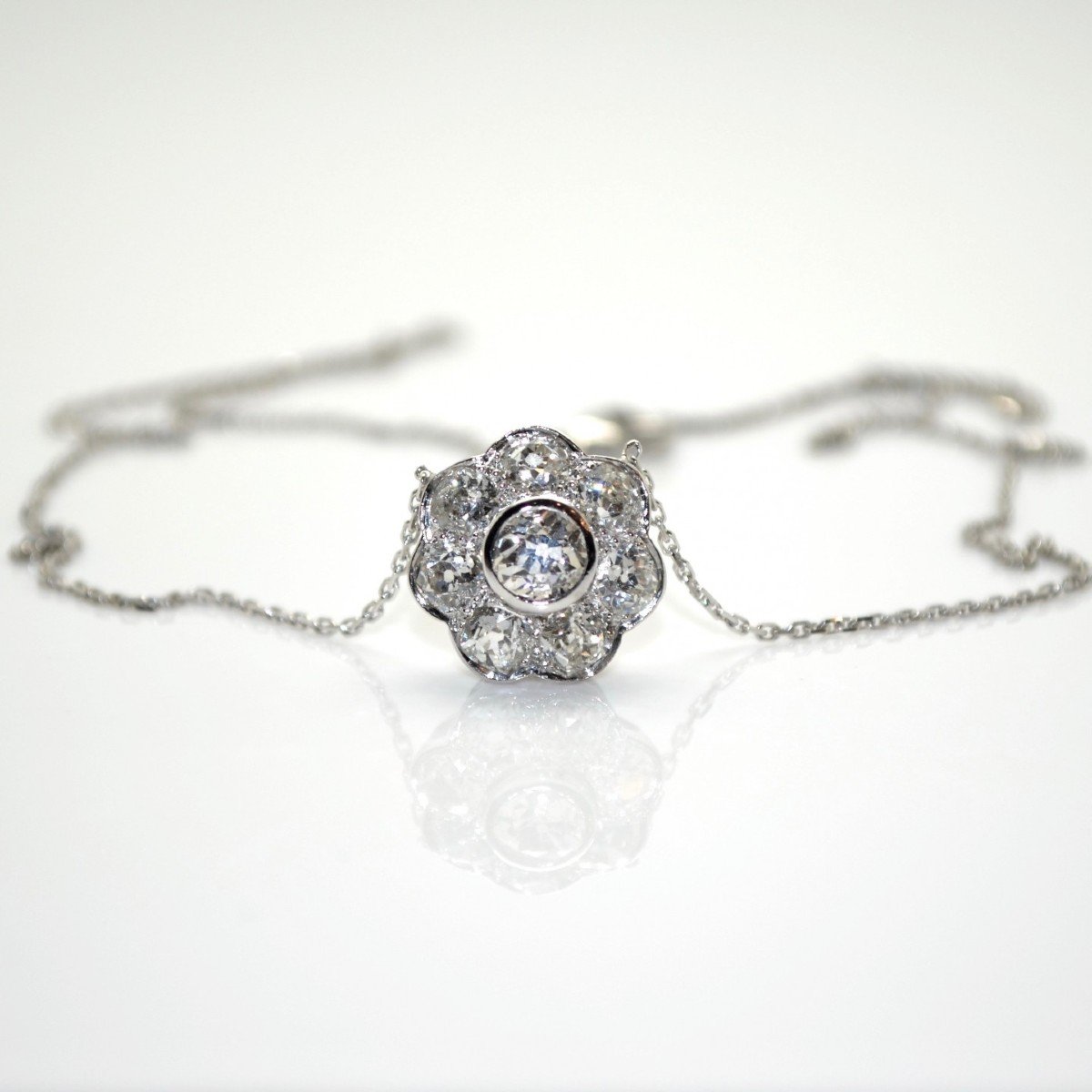 Diamond Flower Pendant-photo-3