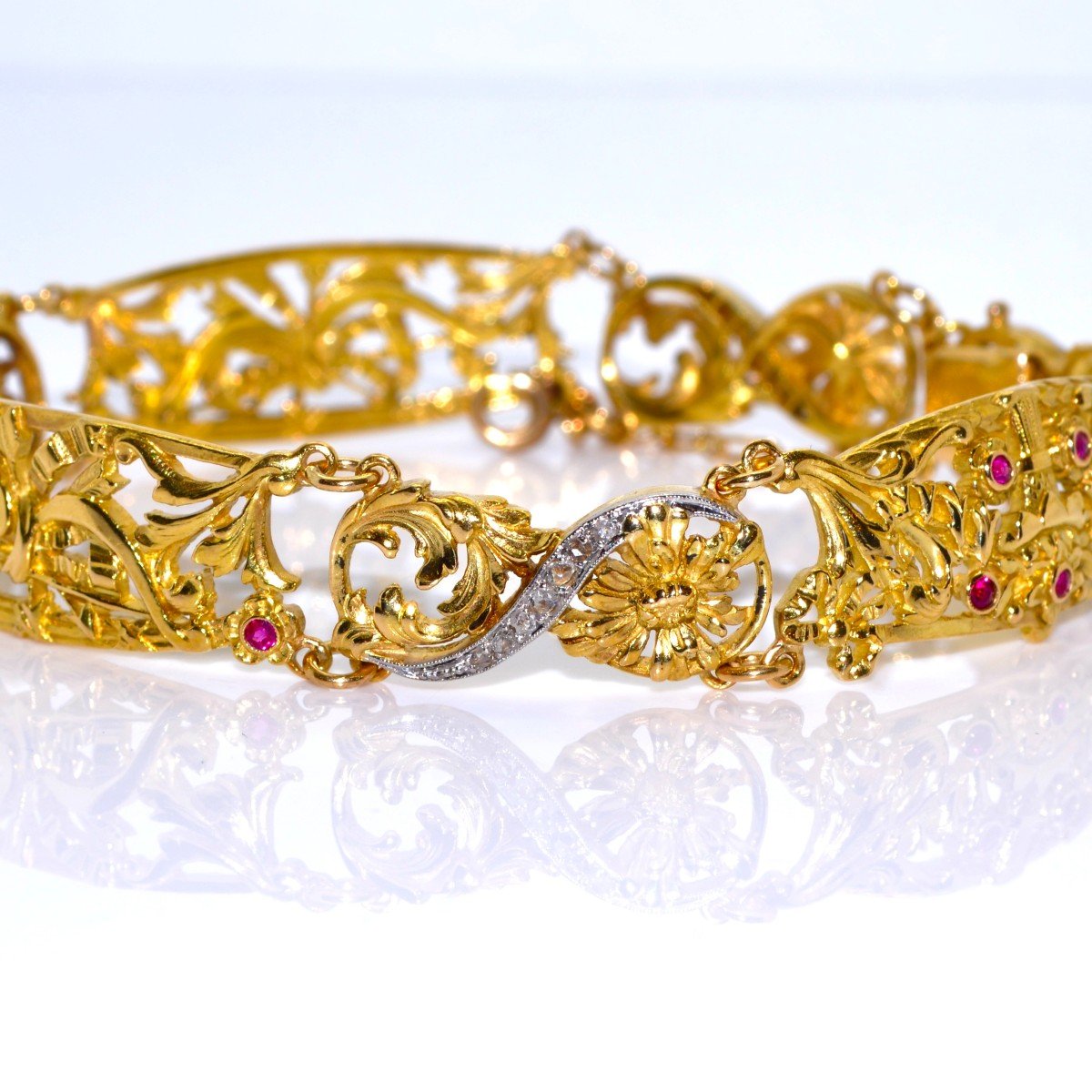 Antique Gold And Diamond Bracelet-photo-4