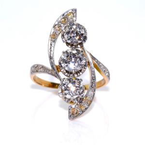 Art-nouveau Trilogy Diamond Ring