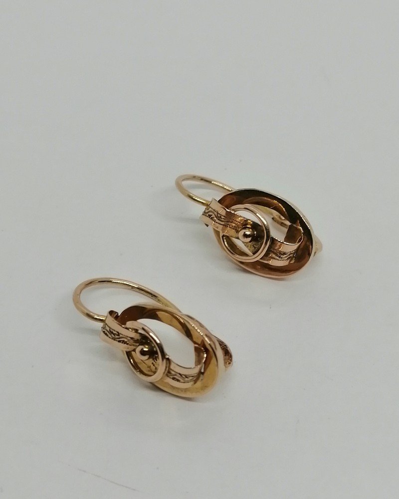 Rose Gold Earrings, Oval, Openwork, And Ribbon-style Volume, Circa 1880.