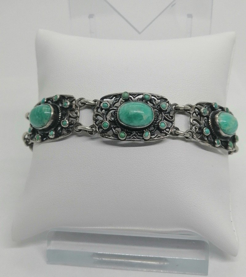 Bracelet Argent, Maillons Ajourés Avec Cabochons d'Aventurines Et Turquoises, 1920.