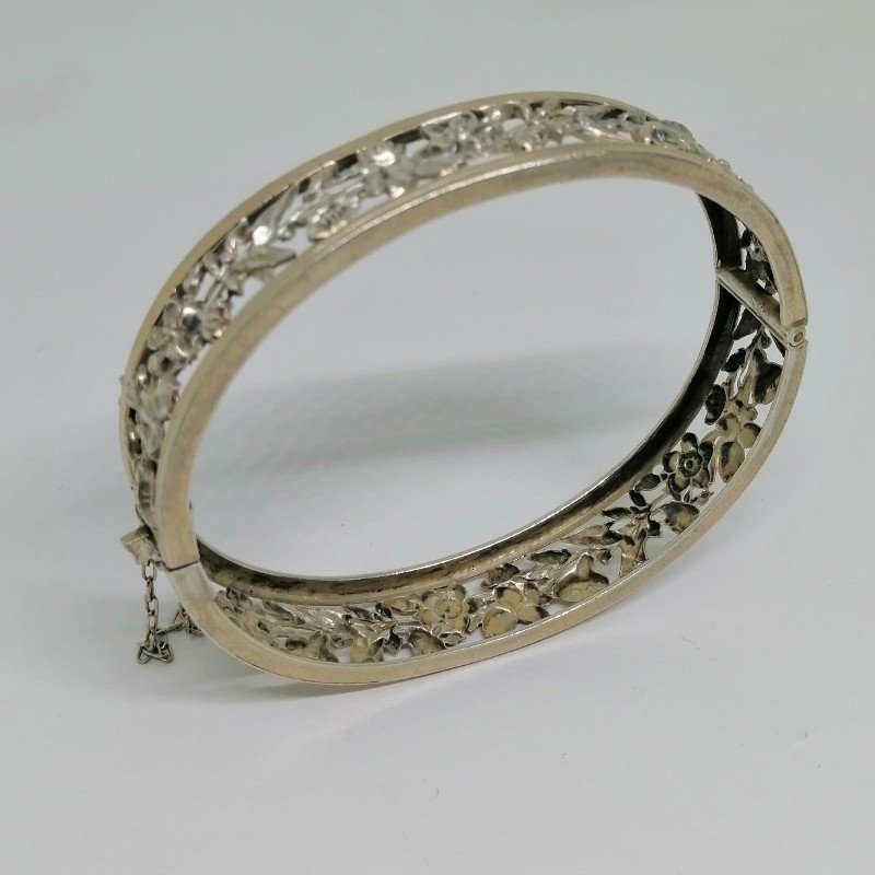 Bracelet Argent, Jonc Ajouré Avec Motif De Fleurs, Vers 1900.-photo-3