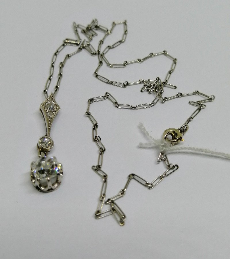 Chaîne Et Pendentif En Or Gris Avec Diamants.-photo-4