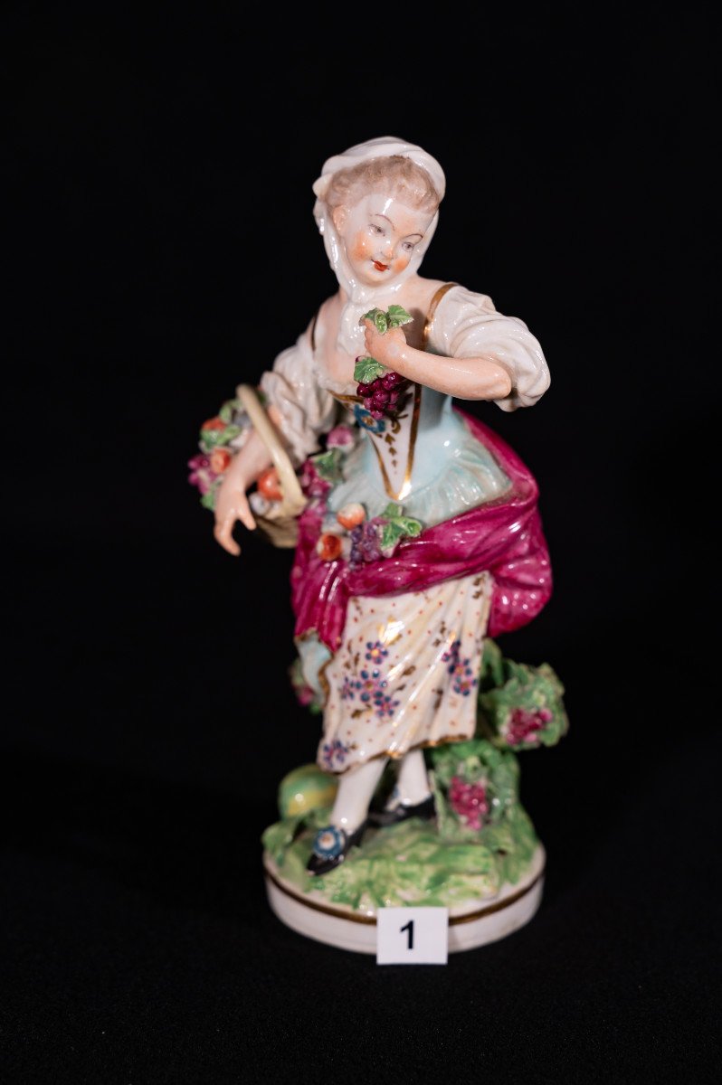 Porcelain Subjects Suite-photo-4