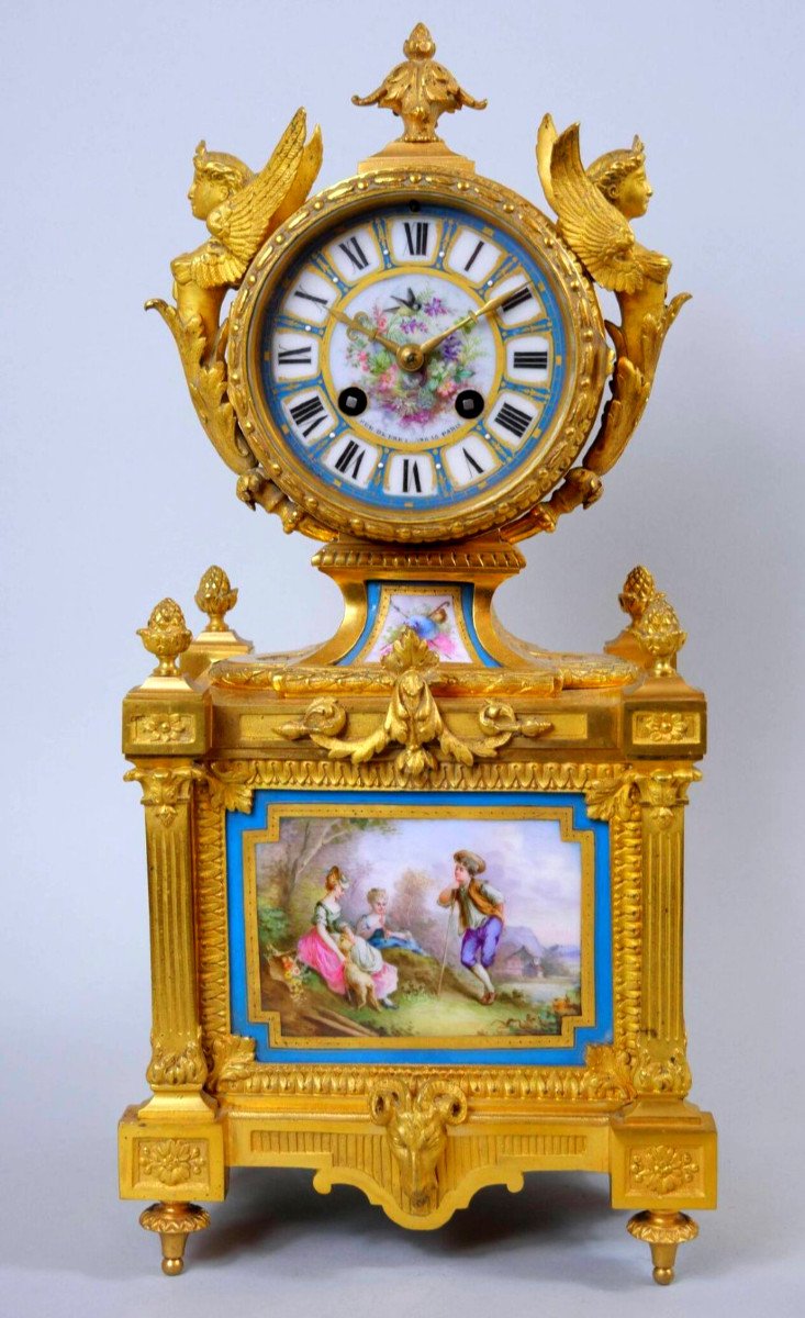 Pendulum In Gilt Bronze And Sèvres Porcelain