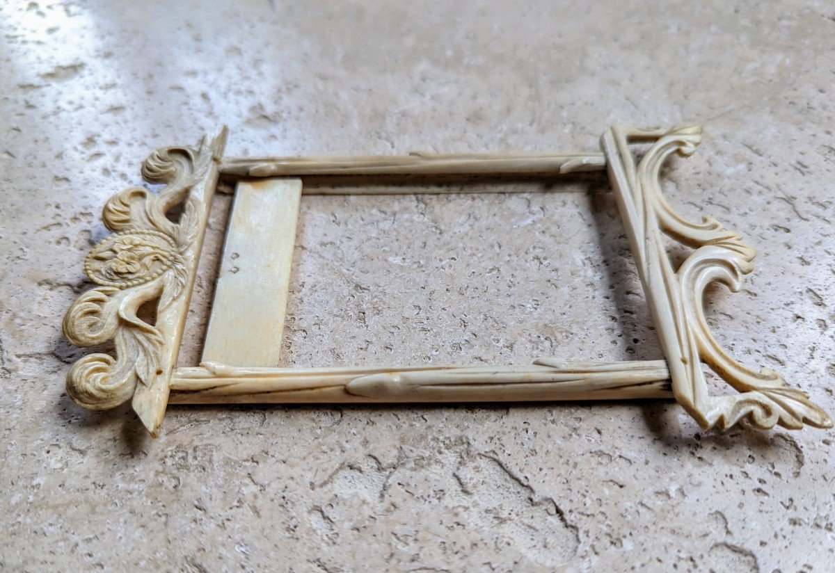 Popular Art Frame In Carved Ivory -photo-8