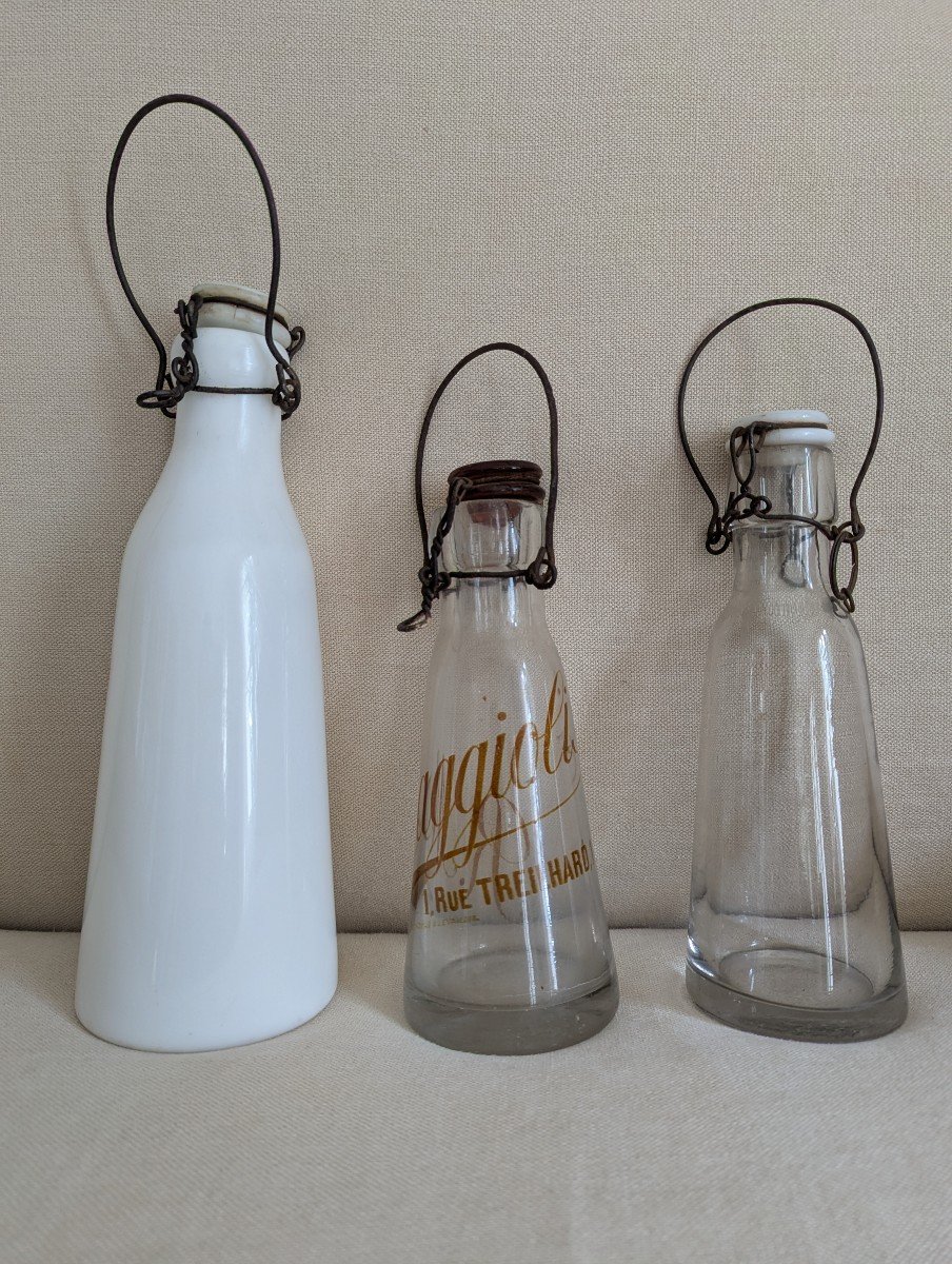 3 Bottles Of Milk. End Of 19th Century, Beginning Of 19th Century -photo-2