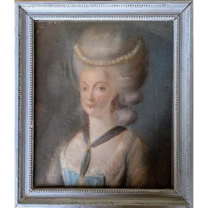 Portrait de Femme. Pastel Louis XVI